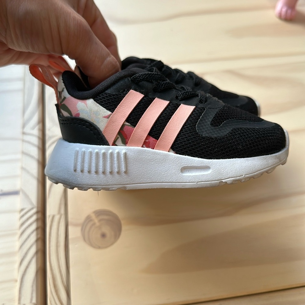 Adidas toddler sneakers